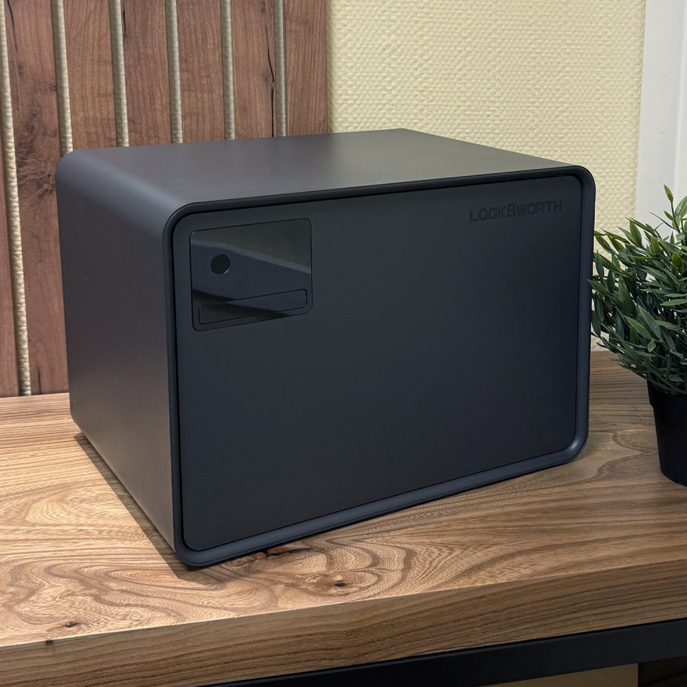 Сейф с биометрией LockSworth VS4529-BK